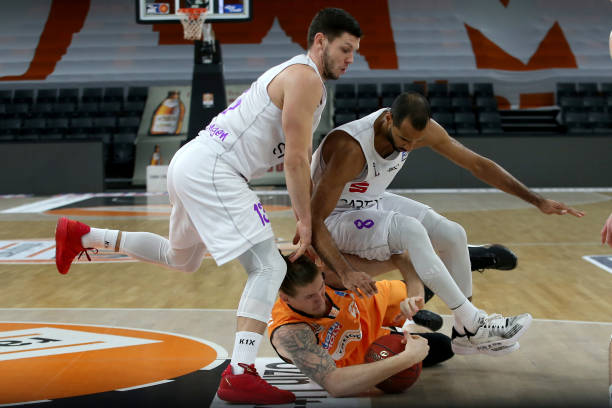 打破竞技体 打破竞技体