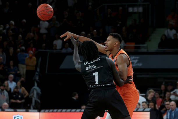 尽管经验丰 尽管经验丰