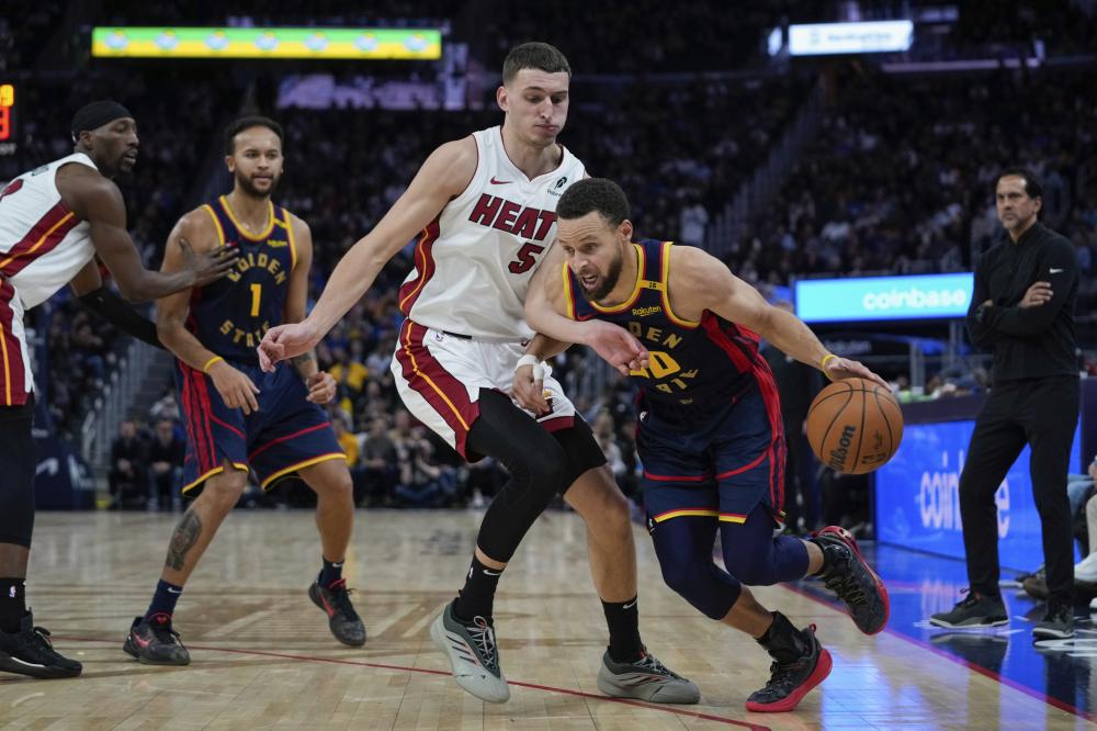 于将比分扳 于将比分扳